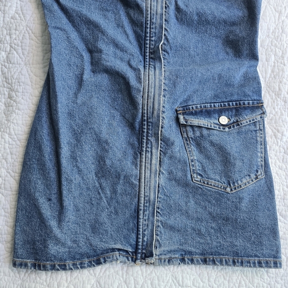 Zara Mini Zippered Sleeveless Denim Dress - Picture 6 of 15